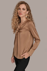 Donna Karan | LONG SLEEVE RING V-NECK BLOUSE