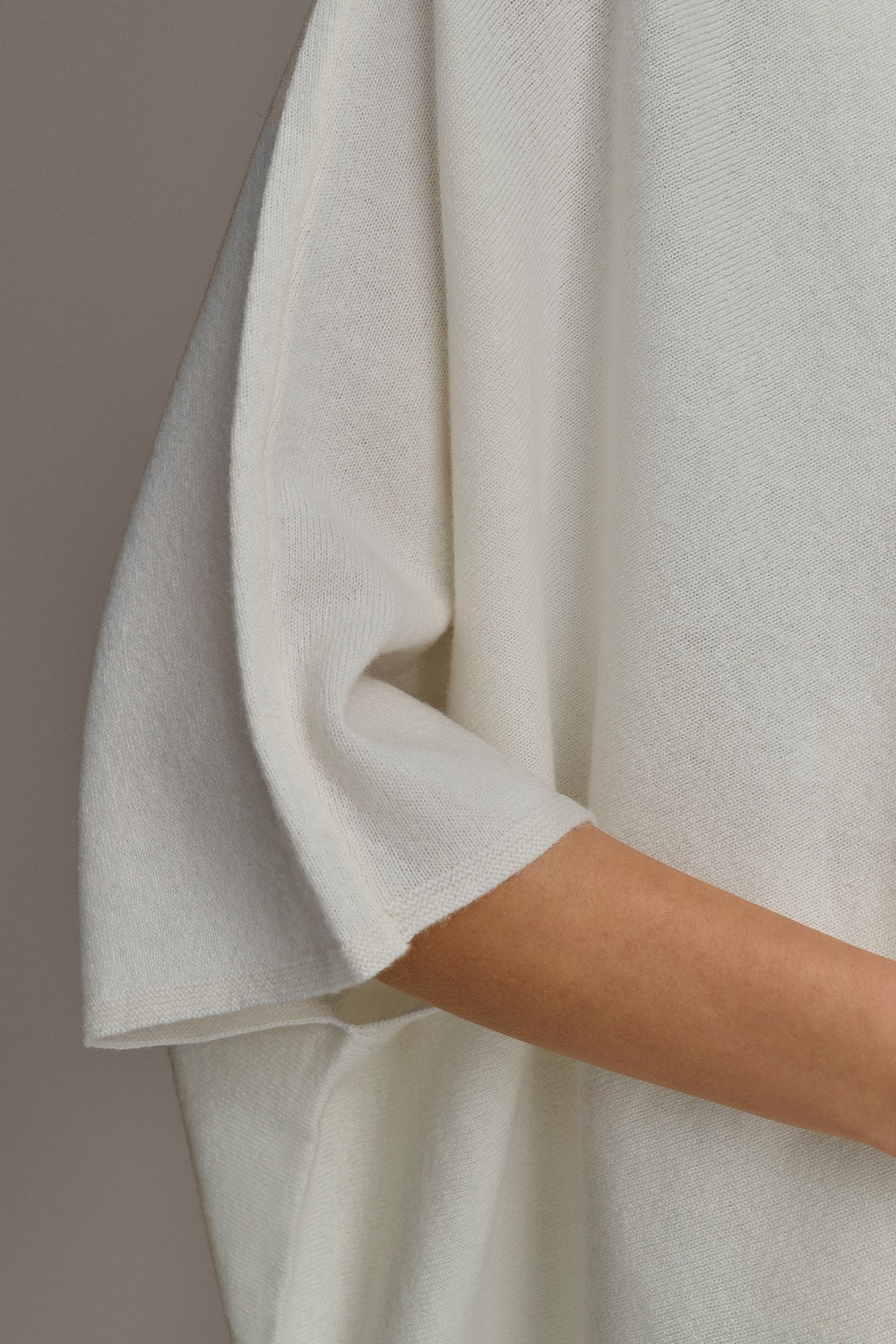 Donna Karan | CASHMERE SHORT SLEEVE CARDIGAN