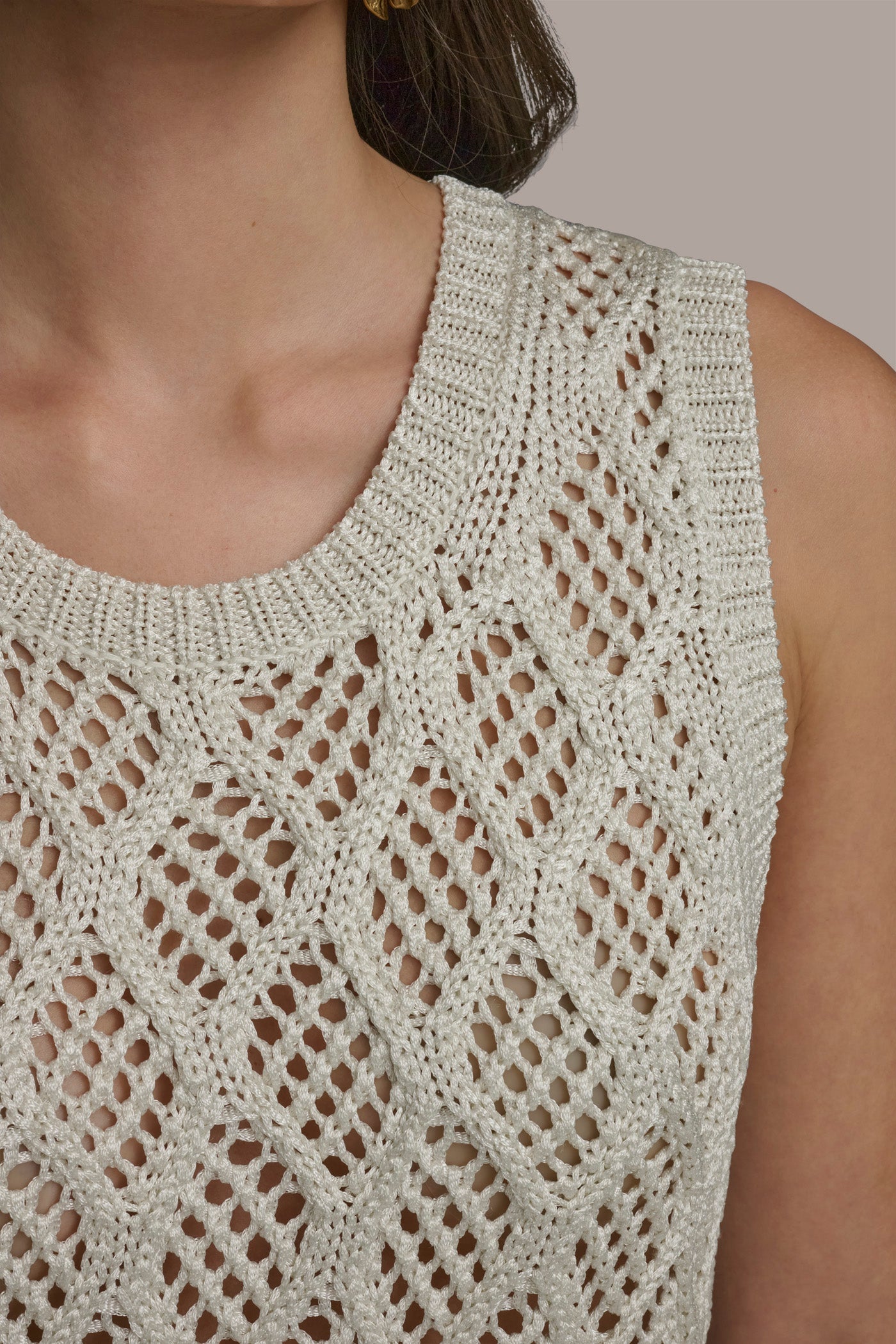 Donna Karan | DIAMOND PATTERN CREW NECK TOP