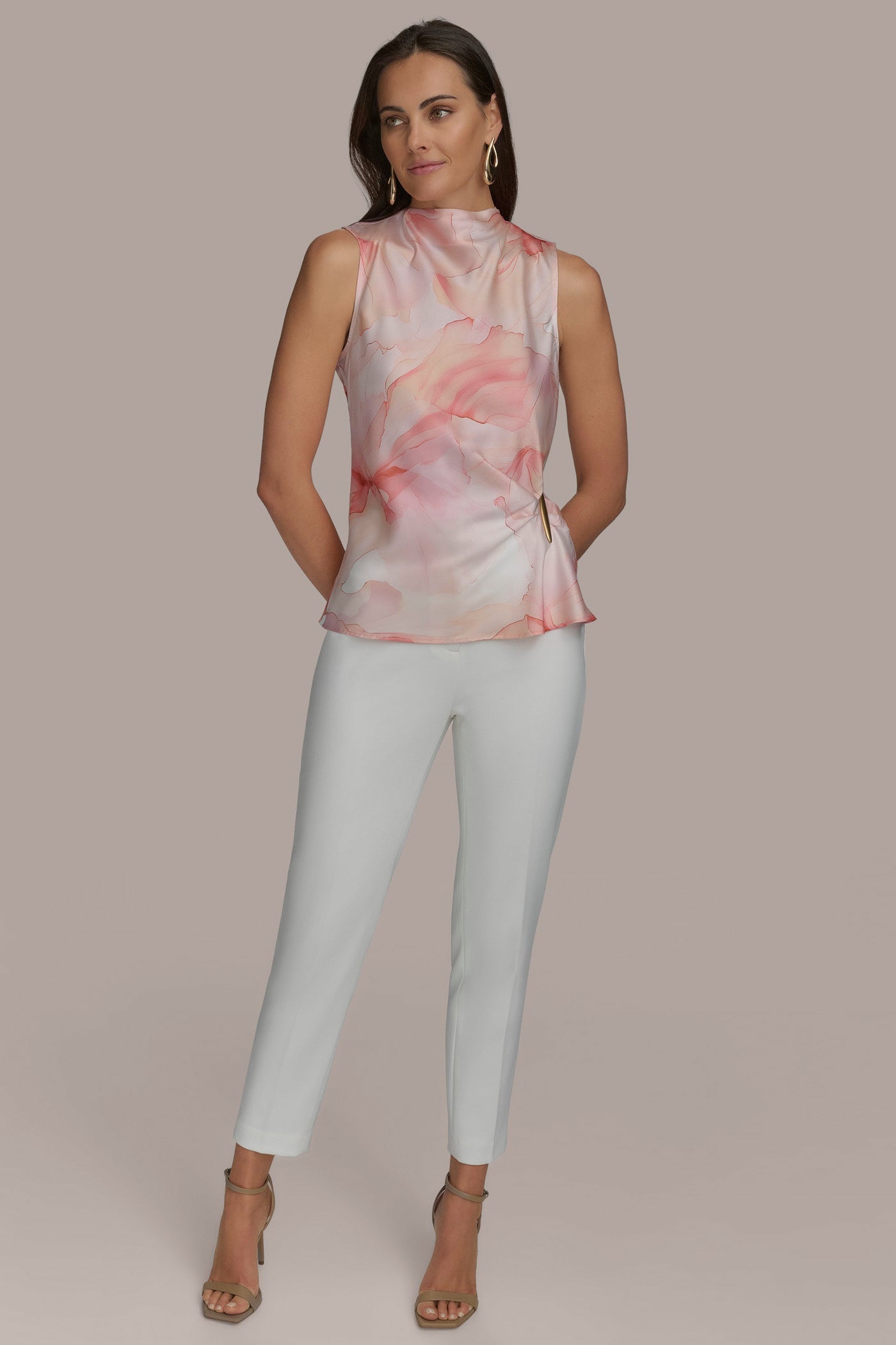 Donna Karan | PART SLEEVELESS WITH HARDWARE WAIST