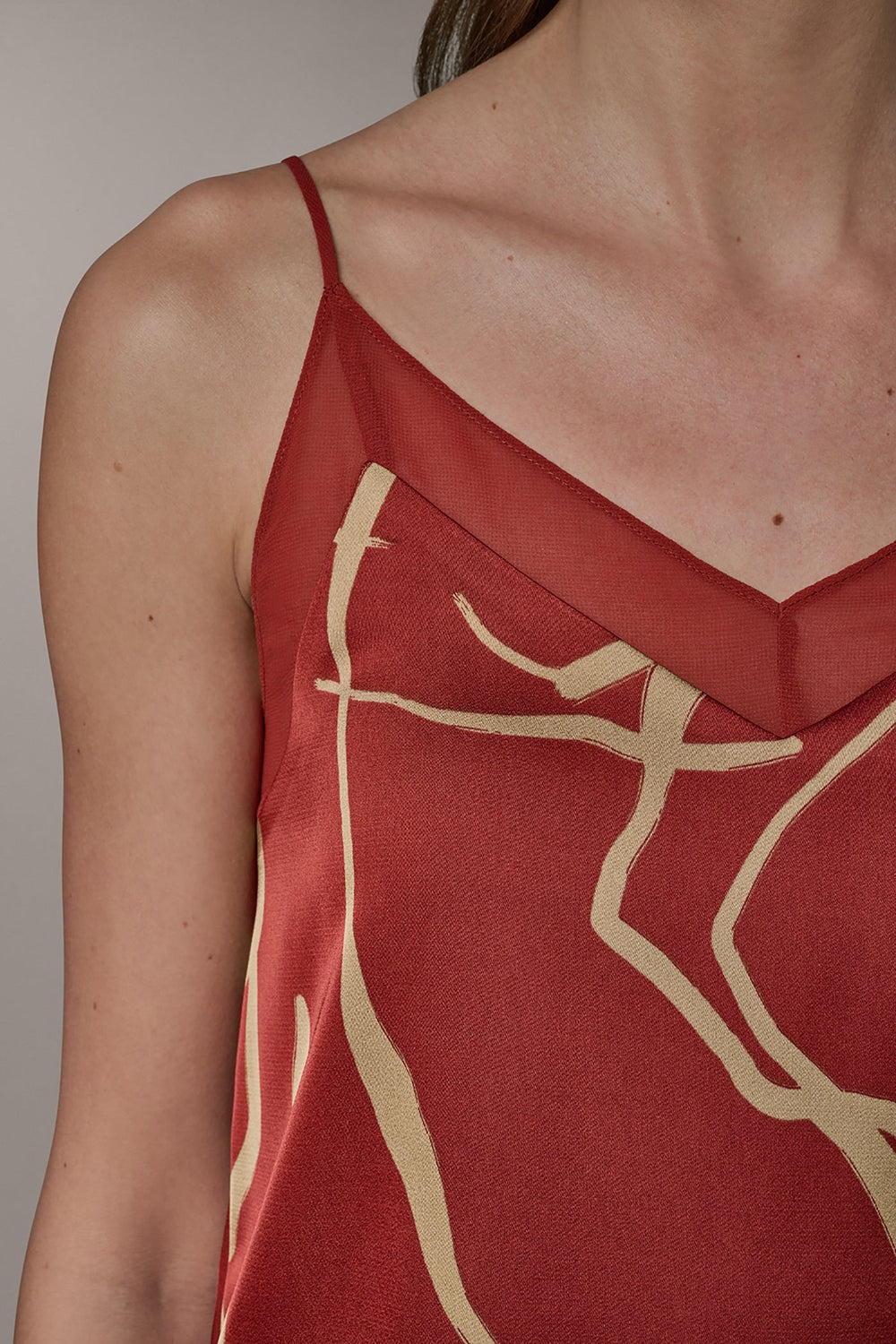 Donna Karan | SLEEVELESS V-NECK PRINT CAMI