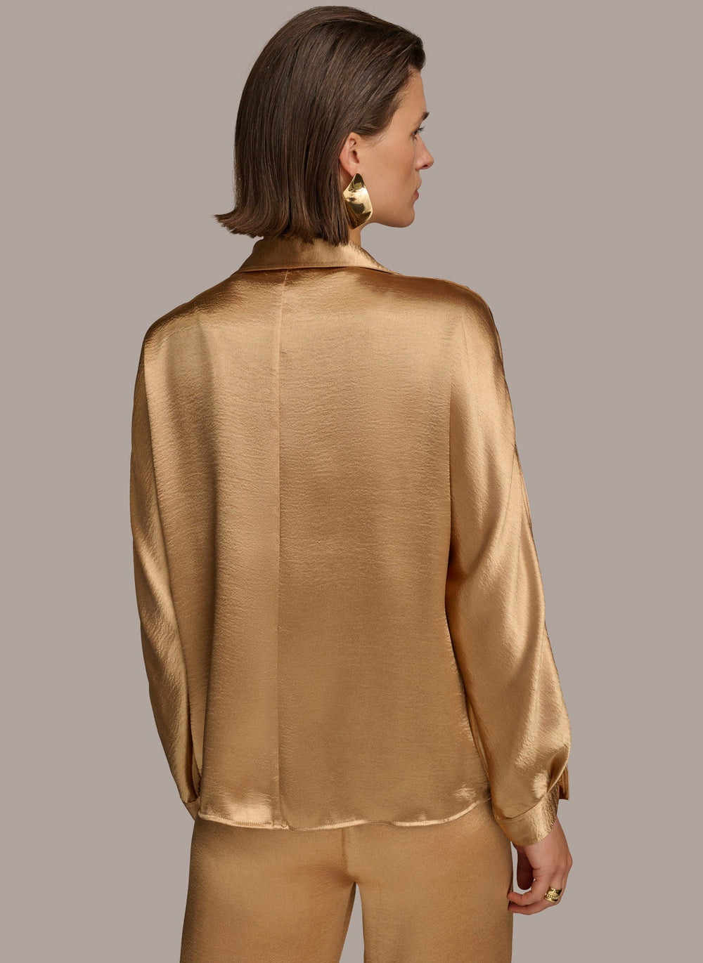 Donna Karan | COLD SHOULDER COLLARED BUTTON DOWN