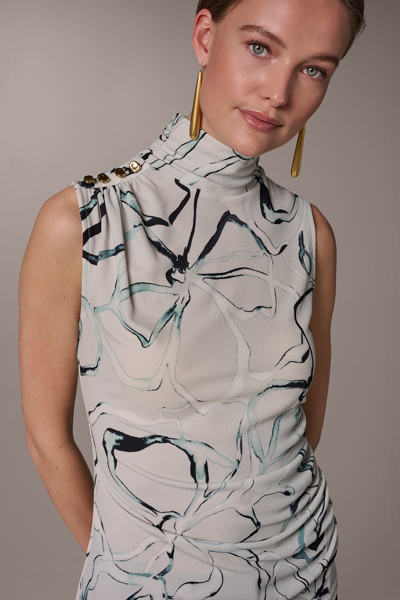 Donna Karan | BUTTON SHOULDER BLOUSE