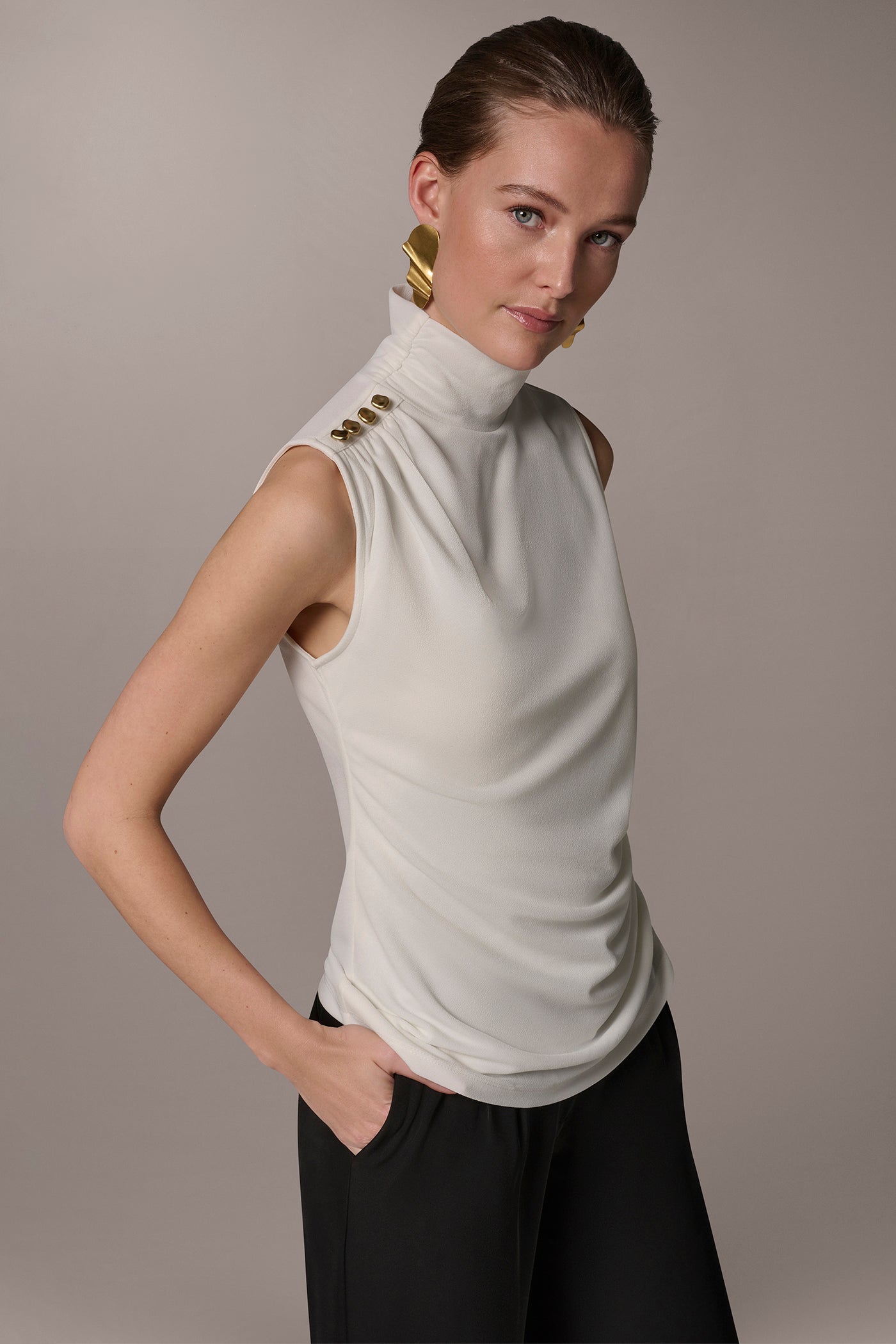 Donna Karan | BUTTON SHOULDER BLOUSE