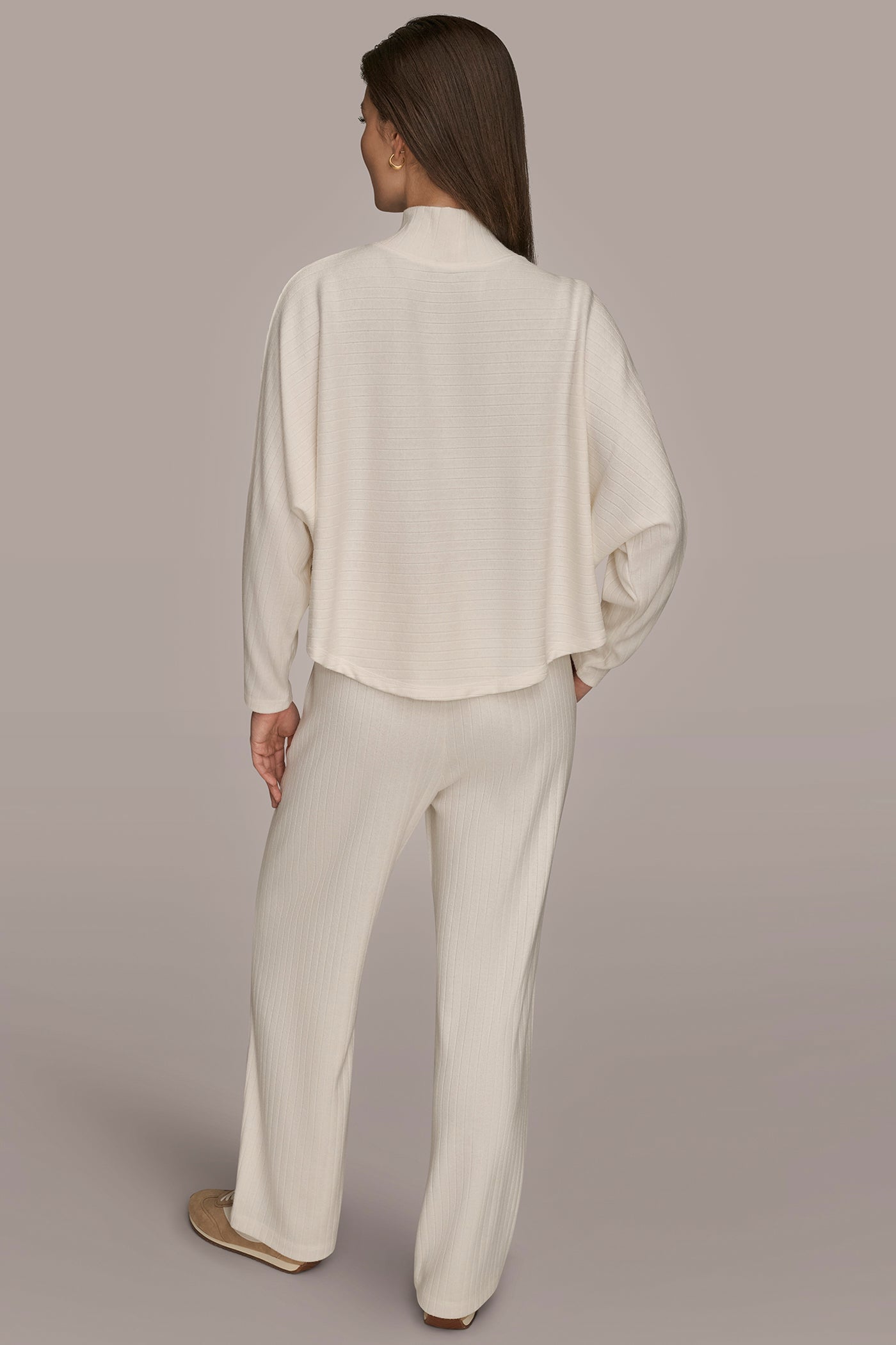 Donna Karan | MOCK-NECK TOP