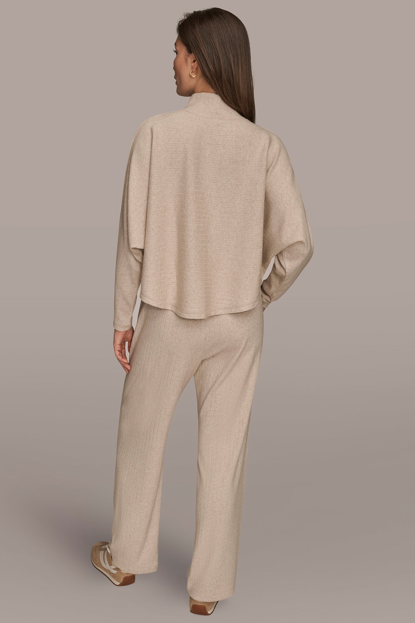 Donna Karan | MOCK-NECK TOP